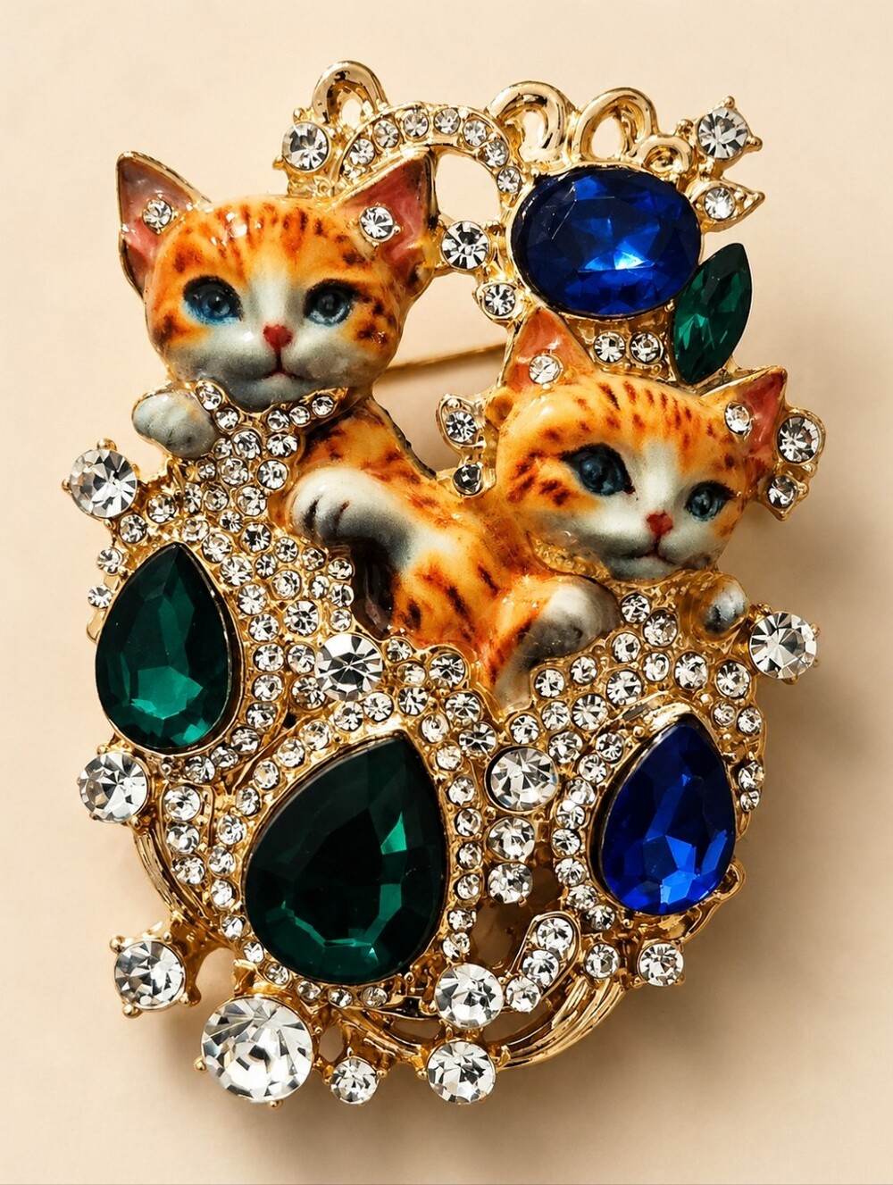 💎 Sparkling Jeweled Cat Duo Statement Brooch 💎